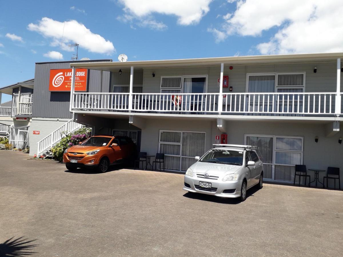Lake Lodge Motel โรโตรัว ภายนอก รูปภาพ